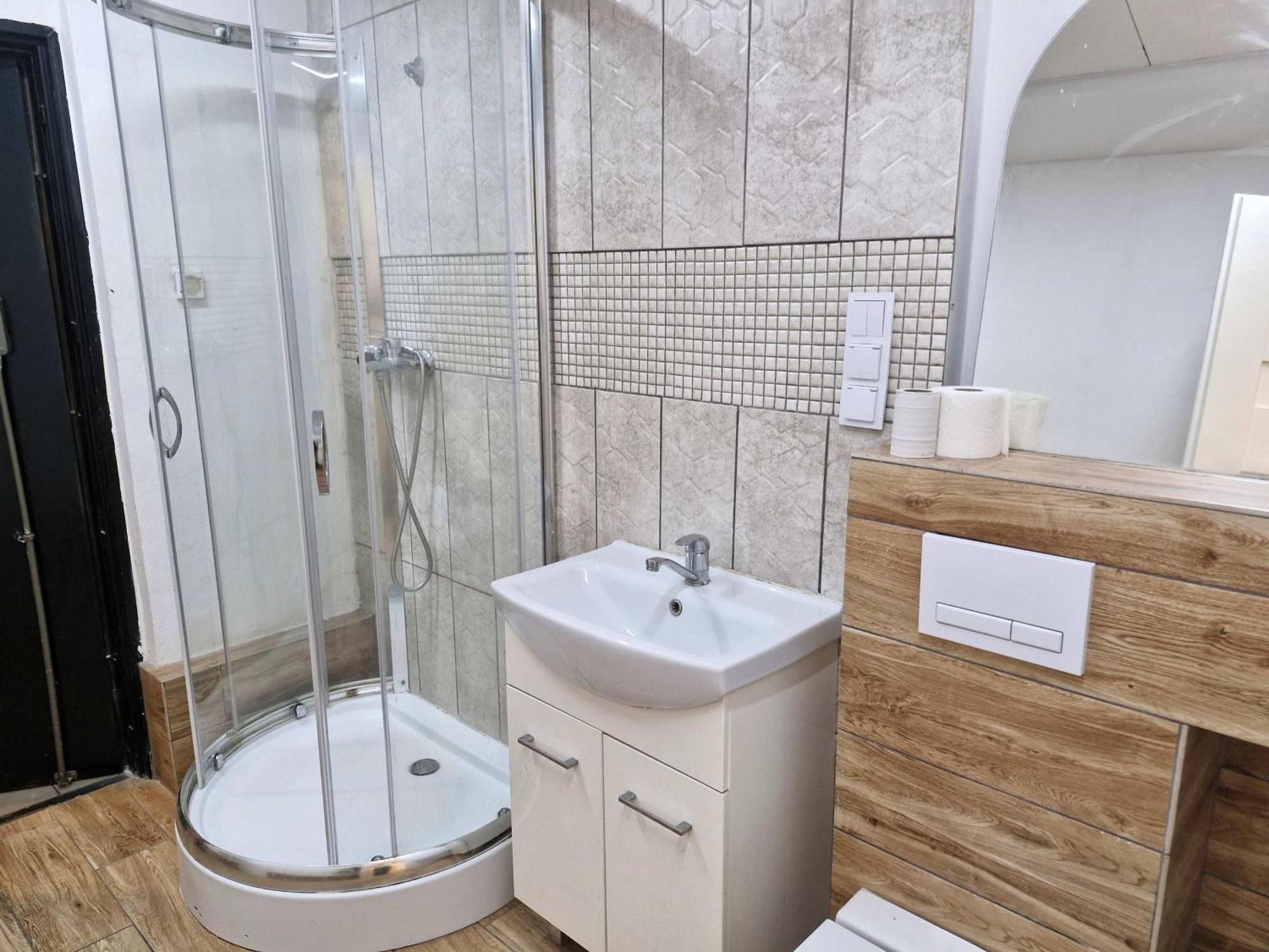 Przy Metro Wierzbno Hostel Warszawa